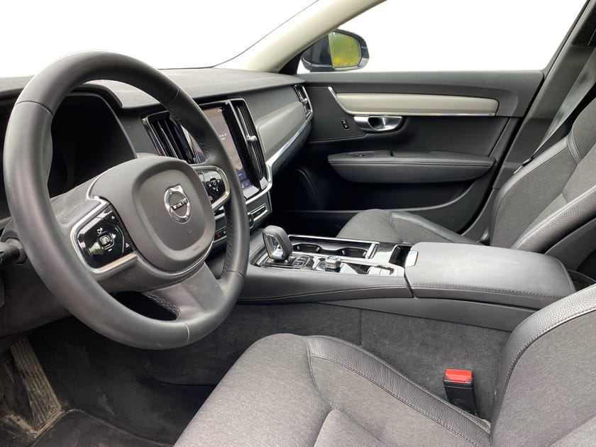 Bild 3 av Volvo V90 Recharge T6 Core Edition