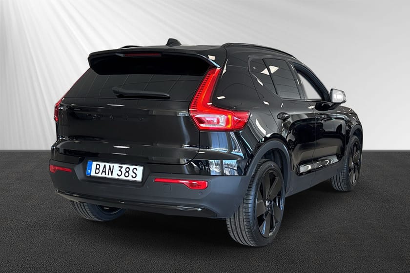 Bild 2 av Volvo EX40 Single Motor Extended Range M R Plus Black Edt