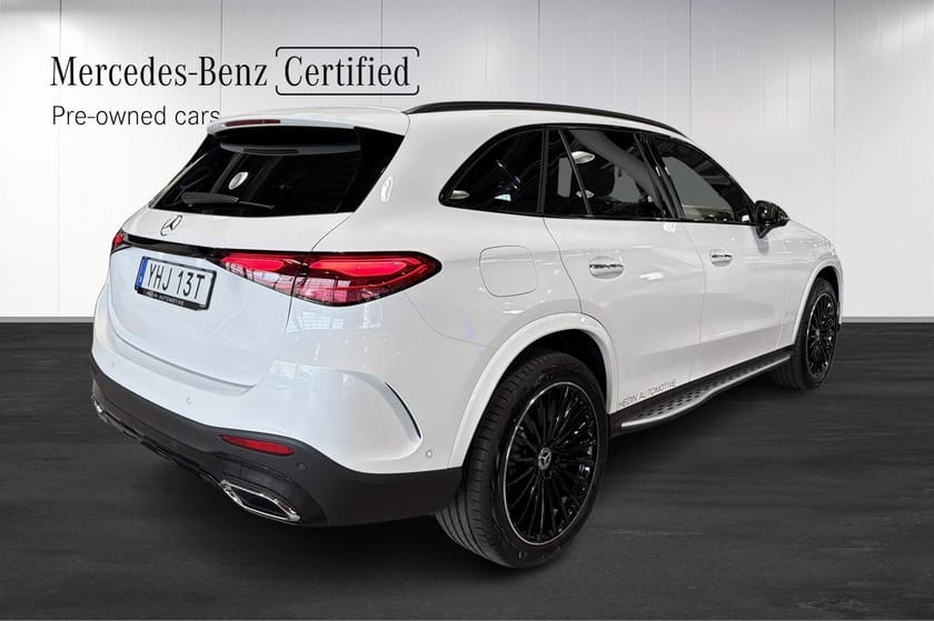 Bild 3 av Mercedes-Benz GLC 300 d e 4MATIC DE AMG Premium / Dragkrok / Panorama / DEMO