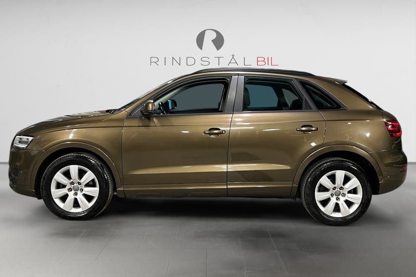 Bild 4 av Audi Q3 2.0 TFSI 211 HK AUT COMFORT Q NAVI M&K PDC 10000MIL 17"