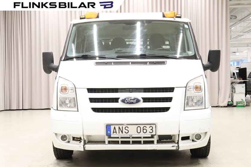 Bild 4 av Ford Transit T300 Chassis Dubbelhytt 2.2 TDCi 115HK Dubbelhytt|7-Sits|Flak|Momsbil