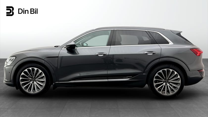 Bild 2 av Audi Q8 55 e-tron quattro 408HK S-line Selection