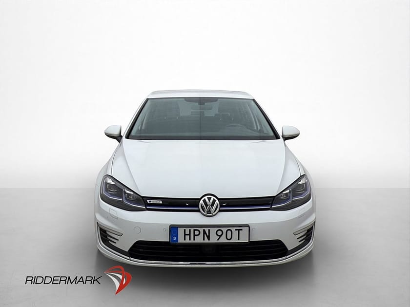Bild 3 av Volkswagen e-Golf 36 kWh Cockpit Kamera Navi Adaptiv-Fart