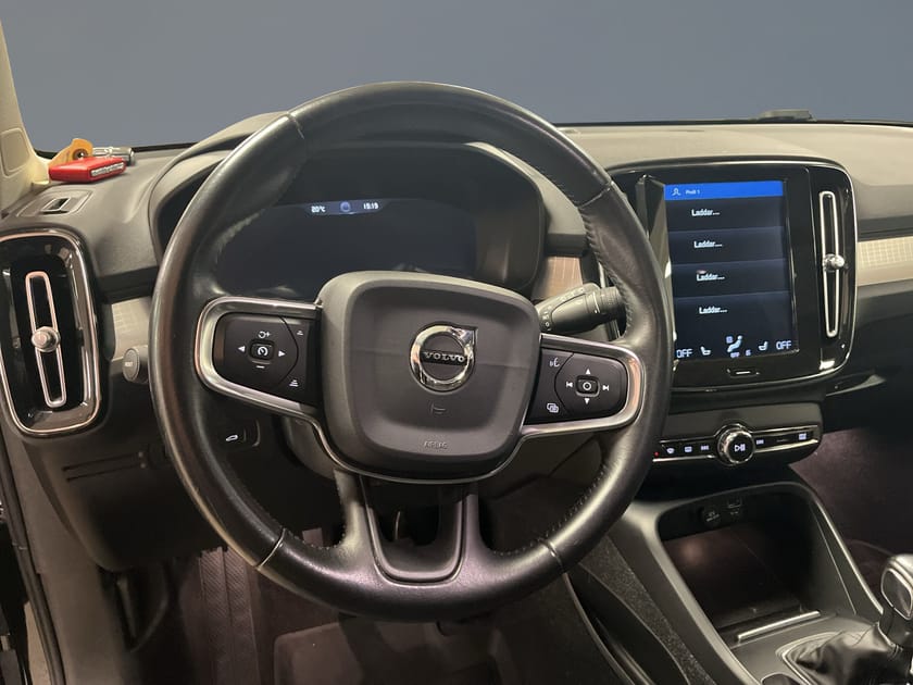 Bild 5 av Volvo XC40 D3 FWD Momentum Advanced Edition
