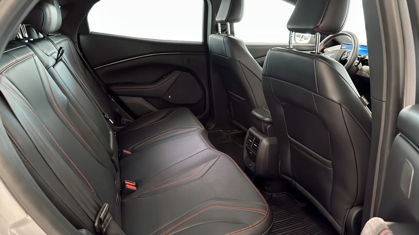 Bild 5 av Ford Mustang Mach-E Standard Range AWD 269Hk | Teknikpaket