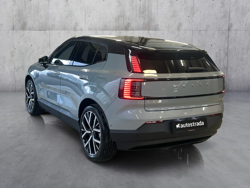 Bilde 3 av Volvo EX30 Twin Motor Performance Motor|Ultra|Pano|360.kam|H.Kardon|Carplay