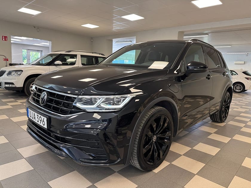 Bild 1 av Volkswagen Tiguan eHybrid 1.4 TSI Black Edt R-Line Cockpit Drag Navi 245H