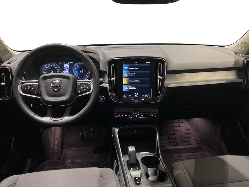 Bild 5 av Volvo XC40 T2 FWD Momentum Advanced - Navigation, Bränslevärmare