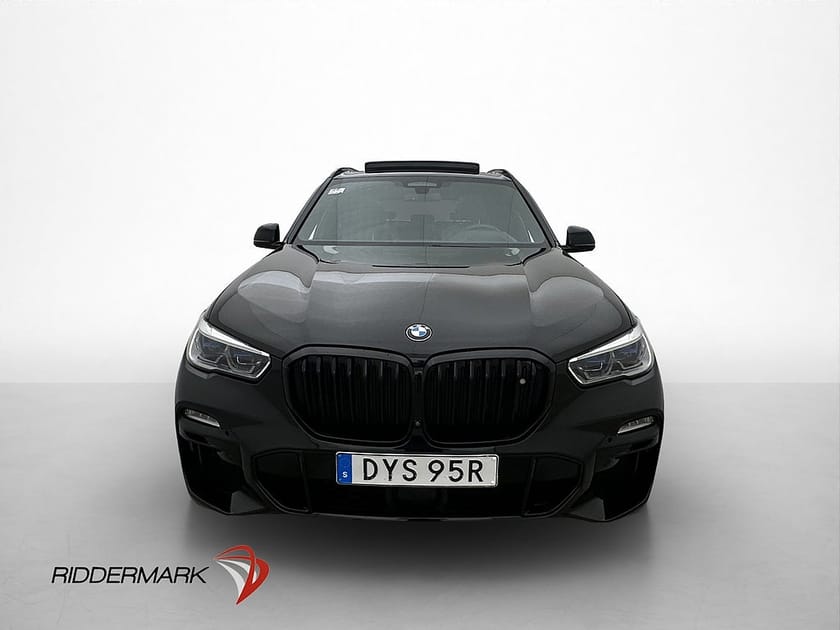 Bild 2 av BMW X5 xDrive45e iPerformance M Sport Ultimate Edition B&W Luft Sky Drag
