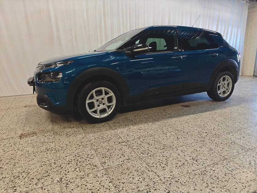 Bild 1 av Citroën C4 Cactus 1.2 PureTech Manuell, 110hk, Shine, Pano, Drag