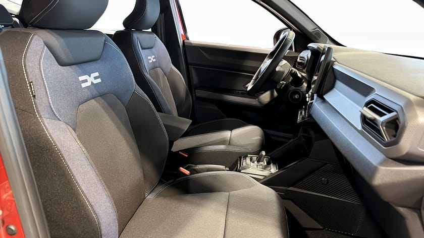 Bild 3 av Dacia Duster Hybrid 155 EXPRESSION PRIVATLEASING FRÅN 2990:-/MÅN