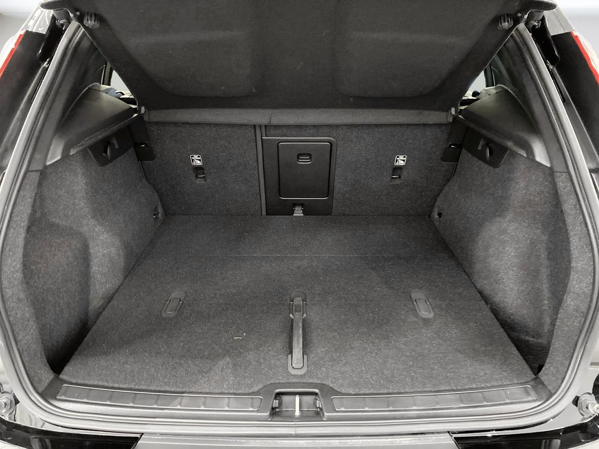 Volvo XC40 2023 - miniatyr 10