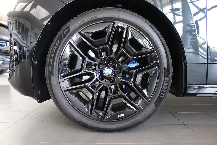 Bild 4 av BMW iX xDrive60 4,95 ränta M Sport Drag H/K 22" Park Assist