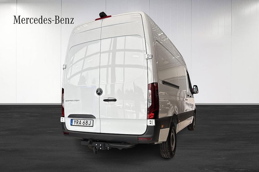 Bild 5 av Mercedes-Benz eSprinter 414 81 kWh PRO A2 drag värmare LED lagerbil