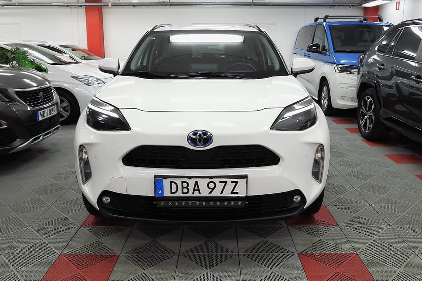 Bild 3 av Toyota Yaris Cross Hybrid e-CVT Active SoV Hjul Carplay Kamera MOMS