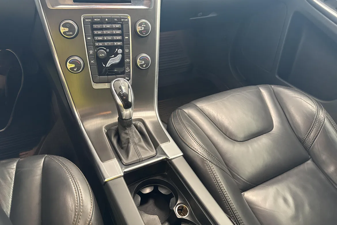 picture of a car