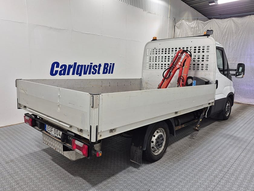 Bild 3 av Iveco Daily 35-140 NP Chassi Cab FLAK MED KRAN 3.0 JTD 136HK GAS