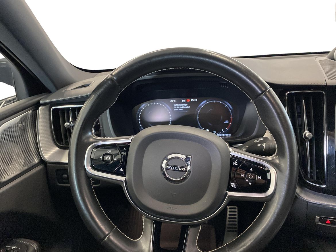 Volvo XC60 2021 - miniatyr 9