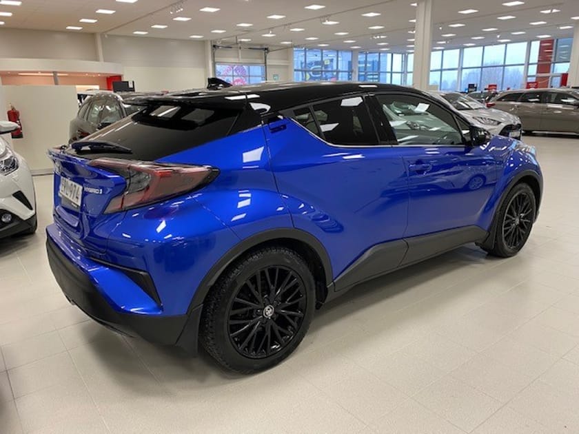 Bild 4 av Toyota C-HR Hybrid 1.8 Style Teknik Bi-tone JBL GPS Drag M-värm