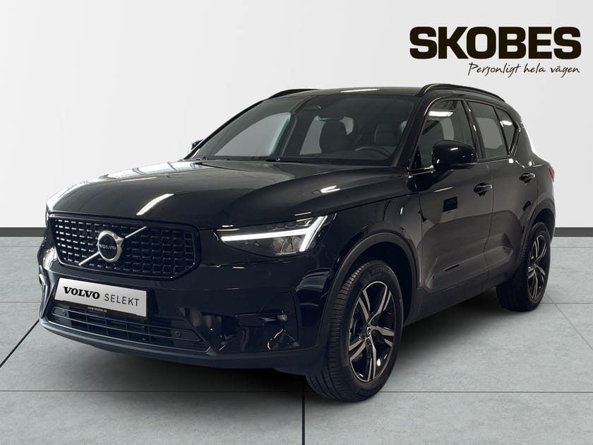 Bild 3 av Volvo XC40 B4 FWD Bensin Plus Dark