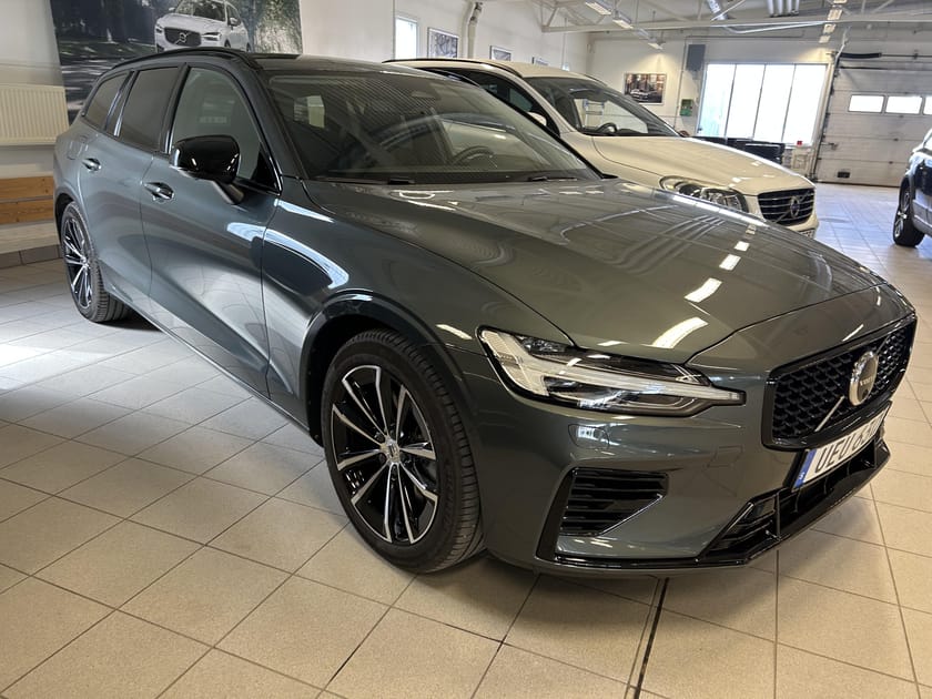 Bild 2 av Volvo V60 T6 Plus Dark Nordic Edition