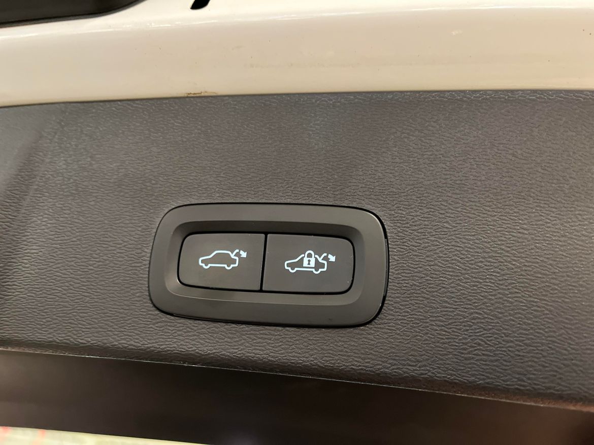 Volvo XC40 2023 - miniatyr 23