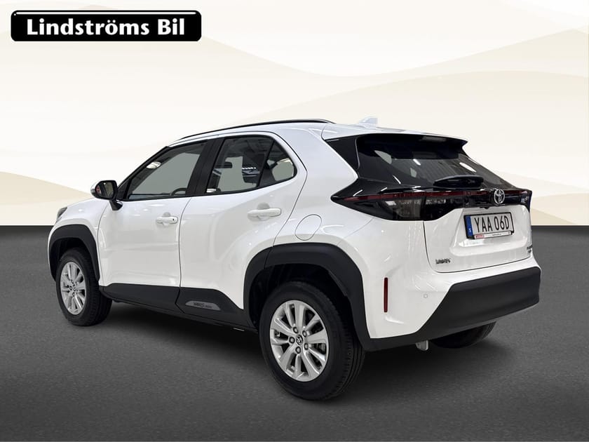 Bild 4 av Toyota Yaris Cross Hybrid AWD-i 1,5 Hybrid, Active Parkeringssensorer, Vinterhjul