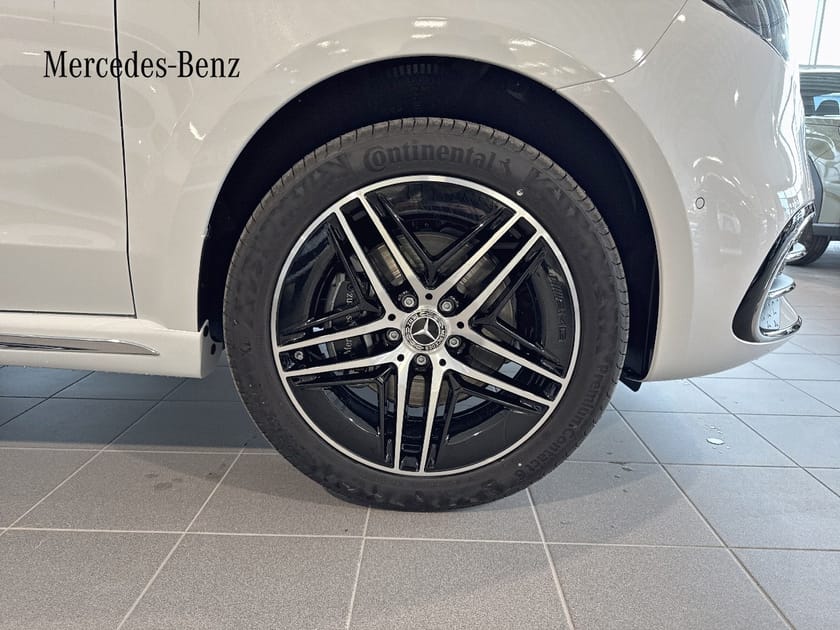 Bild 5 av Mercedes-Benz V 300d 4MATIC 3.2t AMG line, Facelift