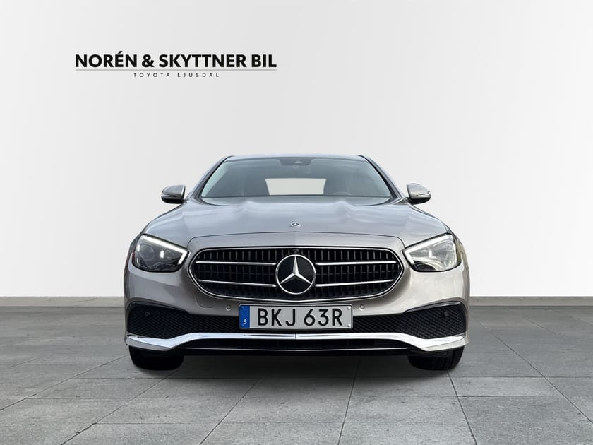 Bild 5 av Mercedes-Benz E 300 e 4MATIC /Vhjul/Drag