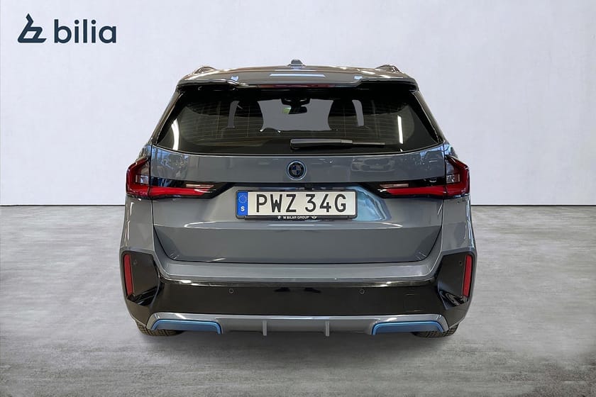 Bild 4 av BMW iX1 xDrive30 M Sport Premium  Adaptiva LED Komfortöppning