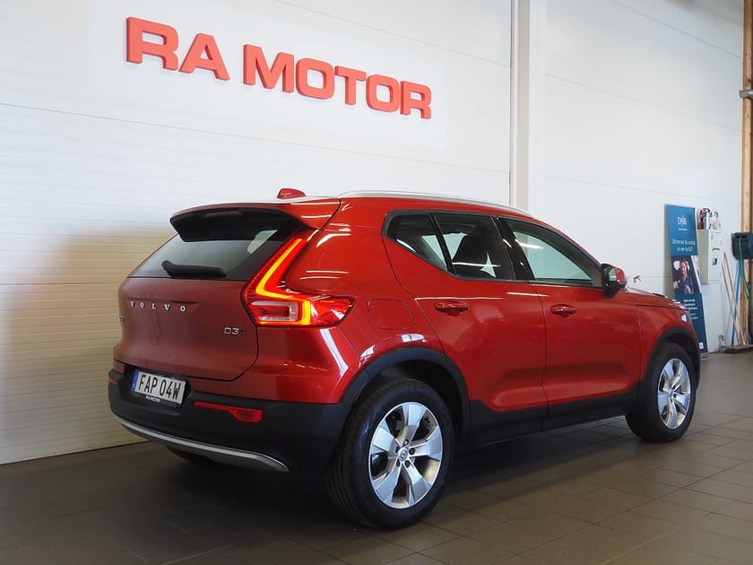 Bild 5 av Volvo XC40 D3 AWD Geartronic Momentum 150hk | B-Kamera | Drag |