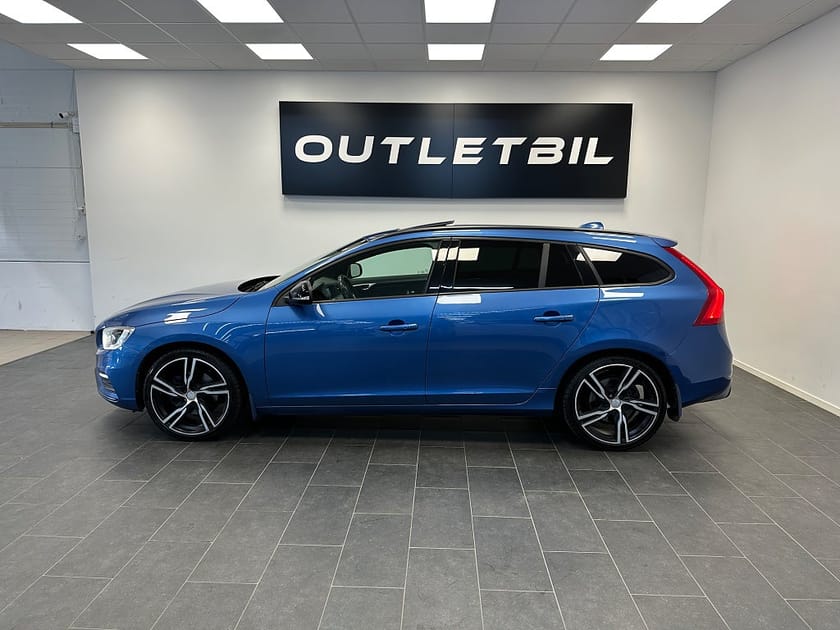 Bild 2 av Volvo V60 D4 Geartronic R-Design Nav Värmare Keyless Taklucka