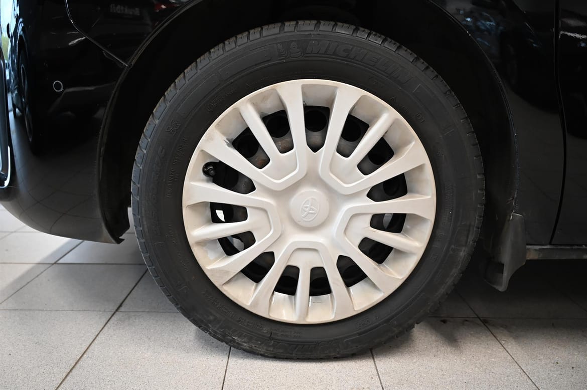 Toyota Proace 2.0 D-4D 4x4 Manuell, 6-trinn, 122hk, 2020