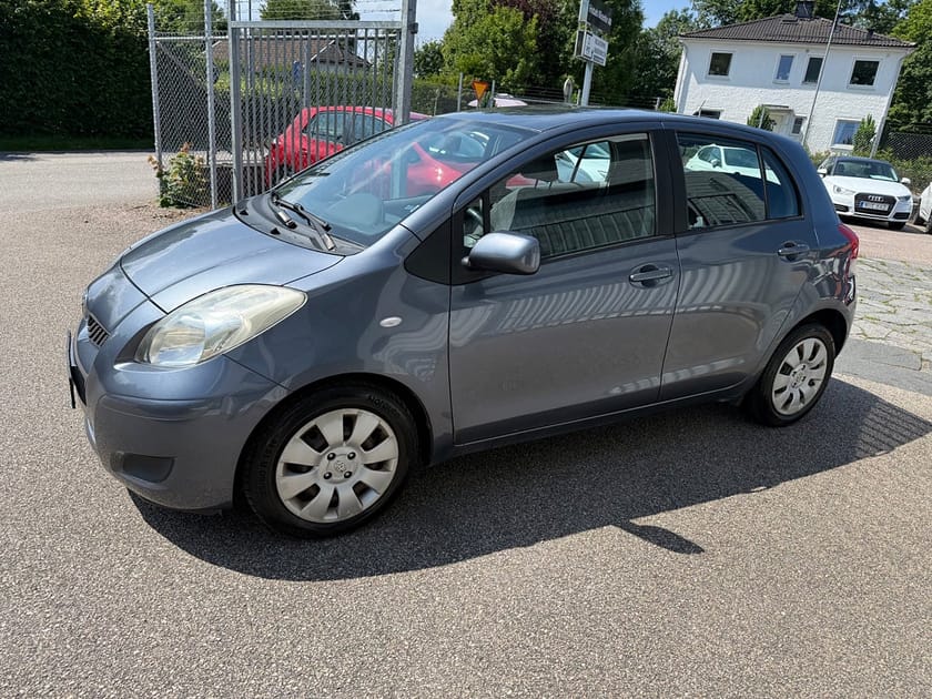 Bild 5 av Toyota Yaris 1.33 VVT-i 101HK 5-D / VÄRMARE