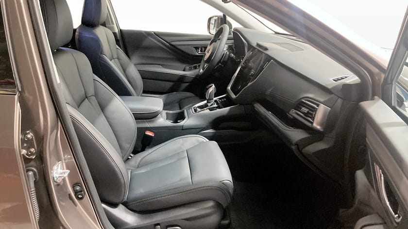 Bild 3 av Subaru Outback Limited 2.5 X-Fuel 4WD Aut Pl fr 4995kr/mån