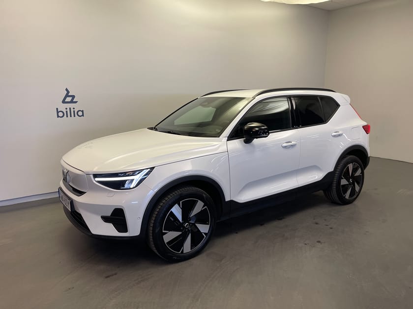 Bild 1 av Volvo EX40 Single Motor Extended Range R Core SE