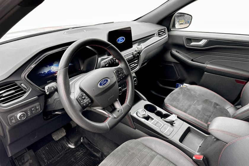 Bild 5 av Ford Kuga Plug-In Hybrid E-CVT, 225hk ST-Line