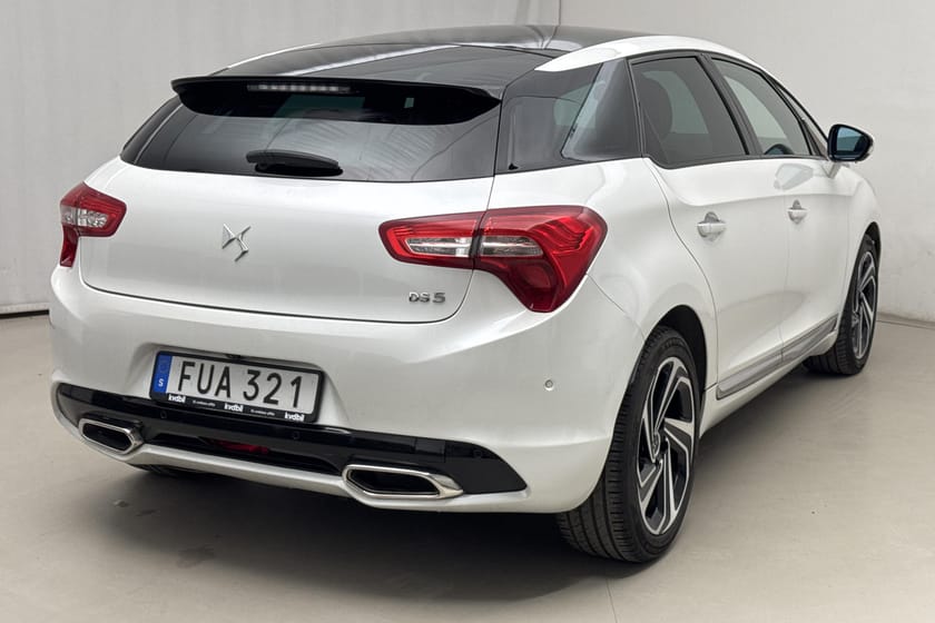 Bild 3 av DS 5 DS5 2.0 BlueHDi 180hk Sport GPS Läder Panoramatak