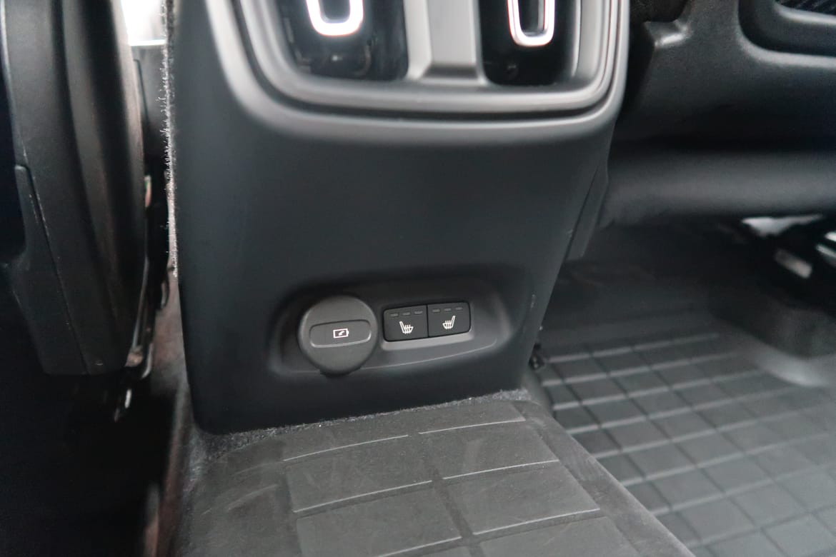 Volvo XC40 2023 - miniatyr 6