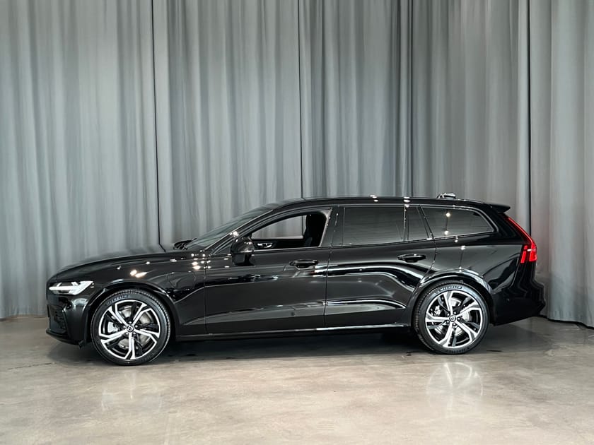 Bild 2 av Volvo V60 T6 Plus Dark Nordic Edition
