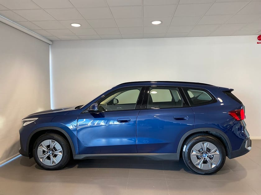 Bild 2 av BMW iX1 xDrive30 4,95% ränta Rattvärmer Drag