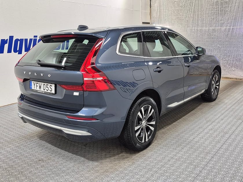 Bild 4 av Volvo XC60 T6 Recharge Core Bright plug in AWD 350HK 4x4 Panorama