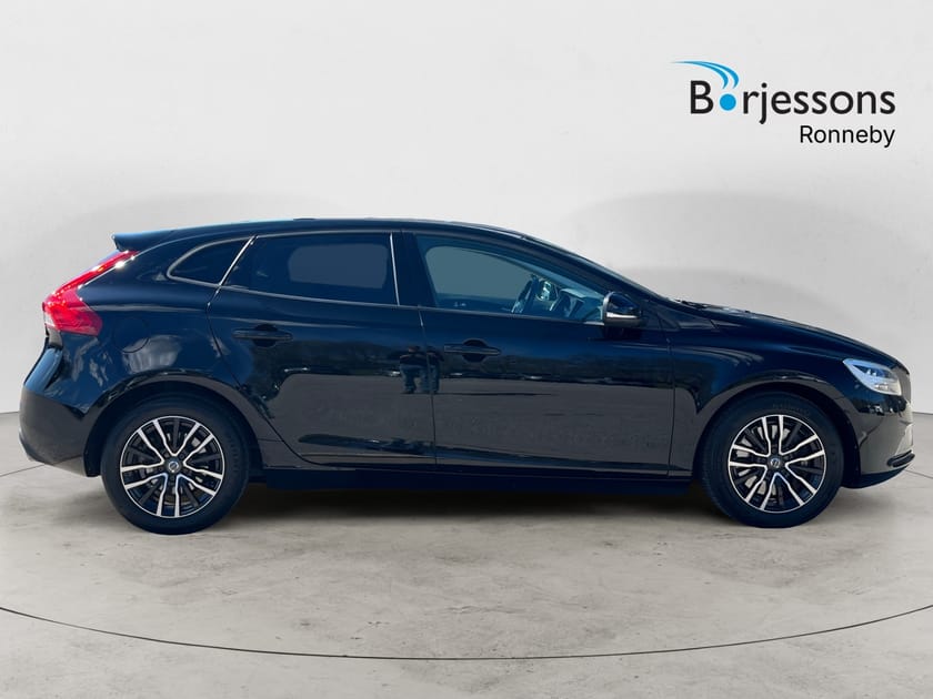 Bild 2 av Volvo V40 D4 AWD GEARTRONIC 190hk Drag