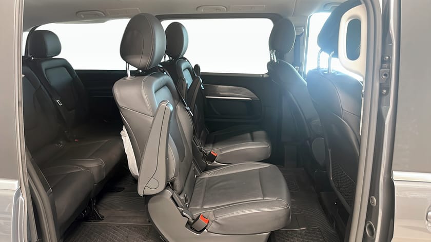 Bild 5 av Mercedes-Benz V 300d 4MATIC 3.2t V300 D AVANTGARDE