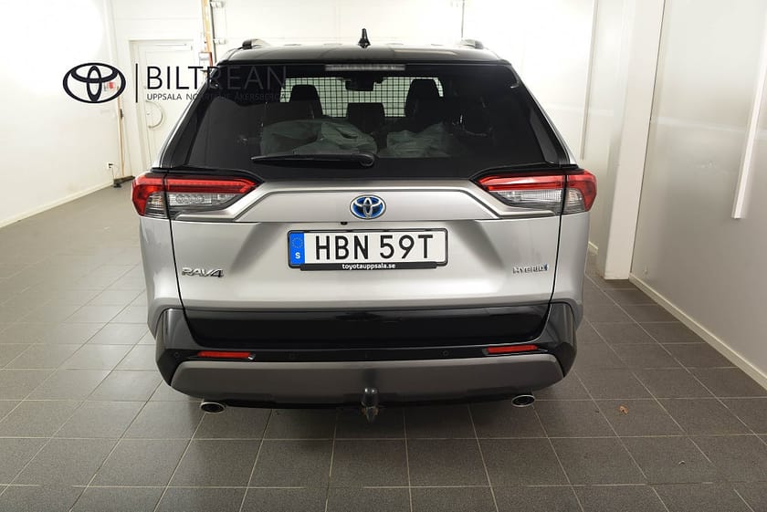 Bild 4 av Toyota RAV4 Hybrid AWD-i 2,5 Elhybrid AWD Style Teknik 360-kamera Drag S&V-Hjul