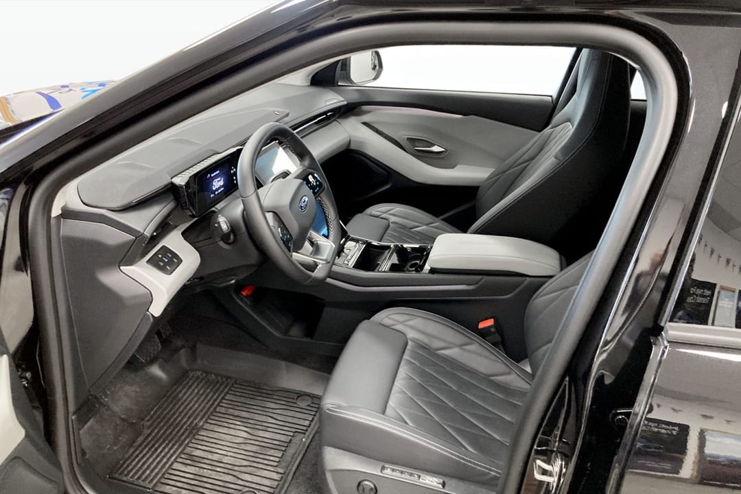 Ford Explorer EV Extended Range RWD