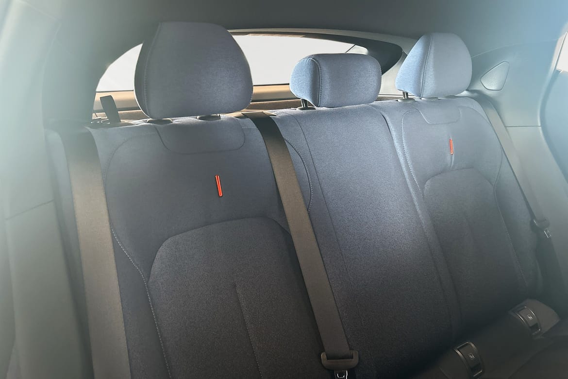 Lynk & Co 02 EV 66 kWh, 272hp, 2025