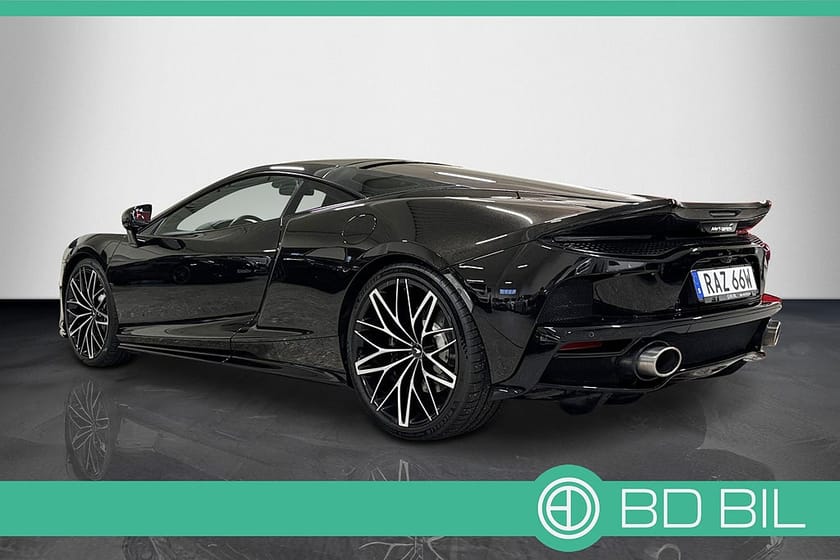 Bild 2 av McLaren GT 4.0 V8 SSG 620HK PREMIUM PACKAGE ELITE PAINT
