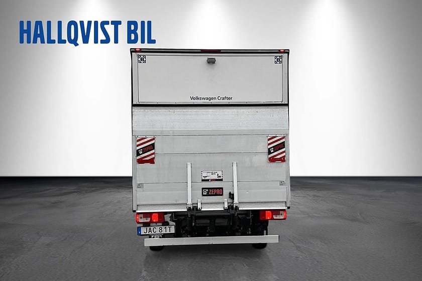 Bild 4 av Volkswagen Crafter Chassi 35 2.0 TDI 177hk Bakgavellyft Volymskåp