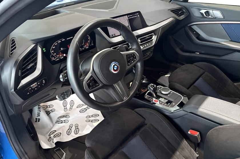 Bild 4 av BMW M235i xDrive Gran Coupé M-sport HuD Pano H/K